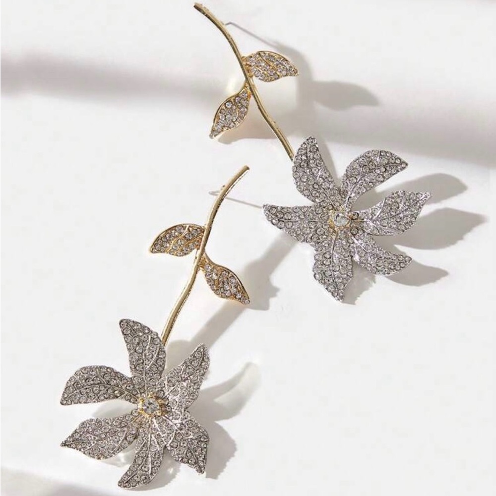 Elegant Silver and Gold Floral Earrings